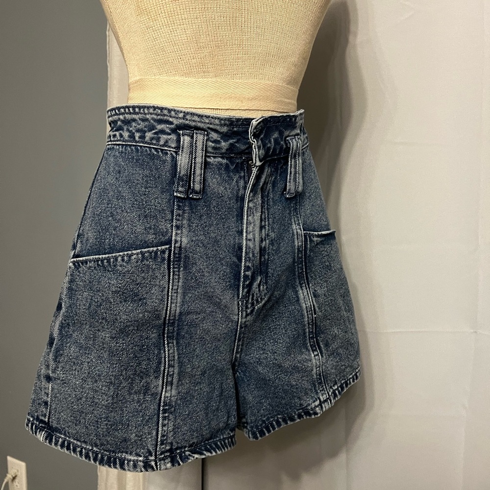 Mustard Seed High Waisted Paper Bag Denim Shorts W Large Front Pockets Size Med - Picture 2 of 14